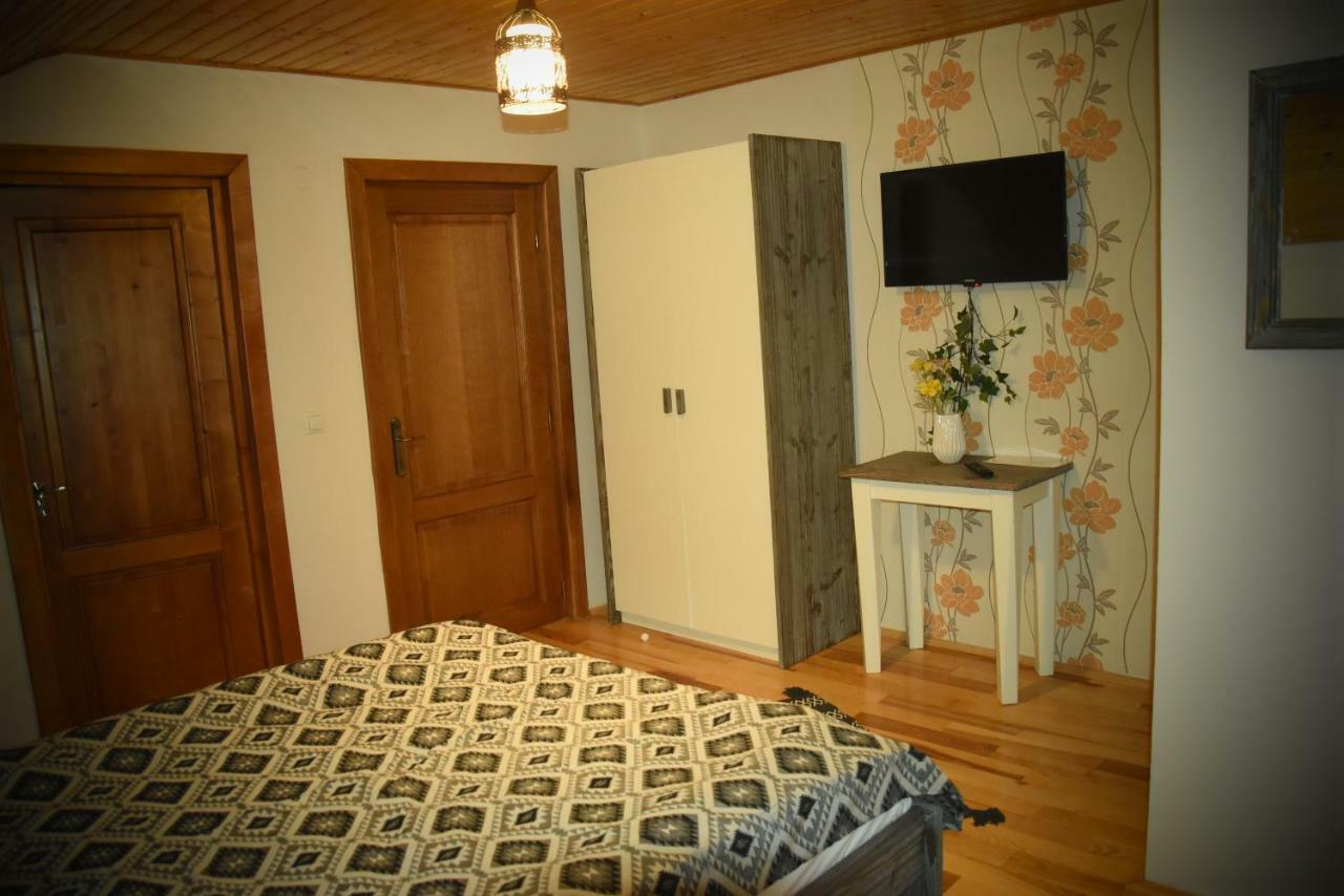 Casa Smeilor Horezu Εξωτερικό φωτογραφία