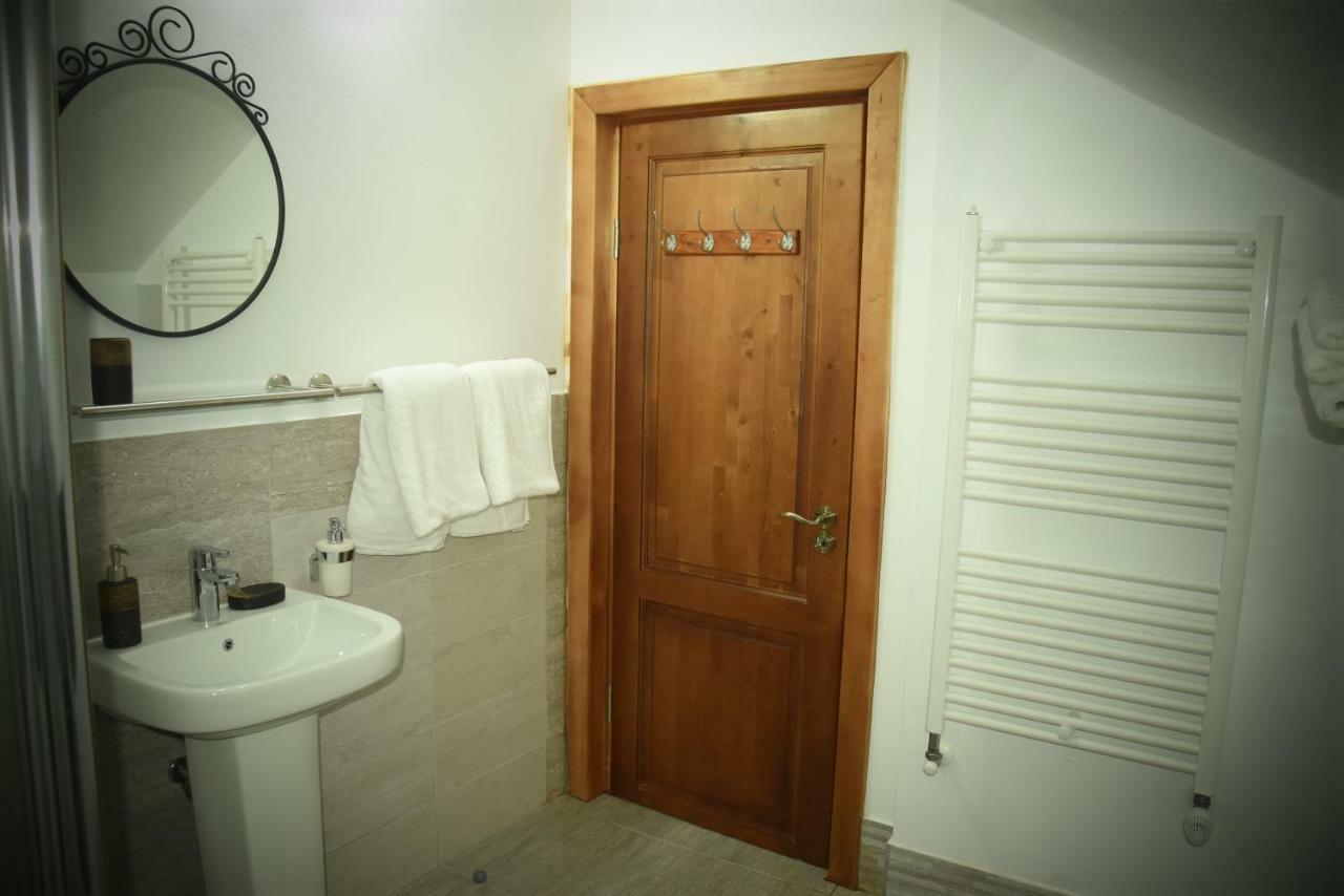 Casa Smeilor Horezu Εξωτερικό φωτογραφία
