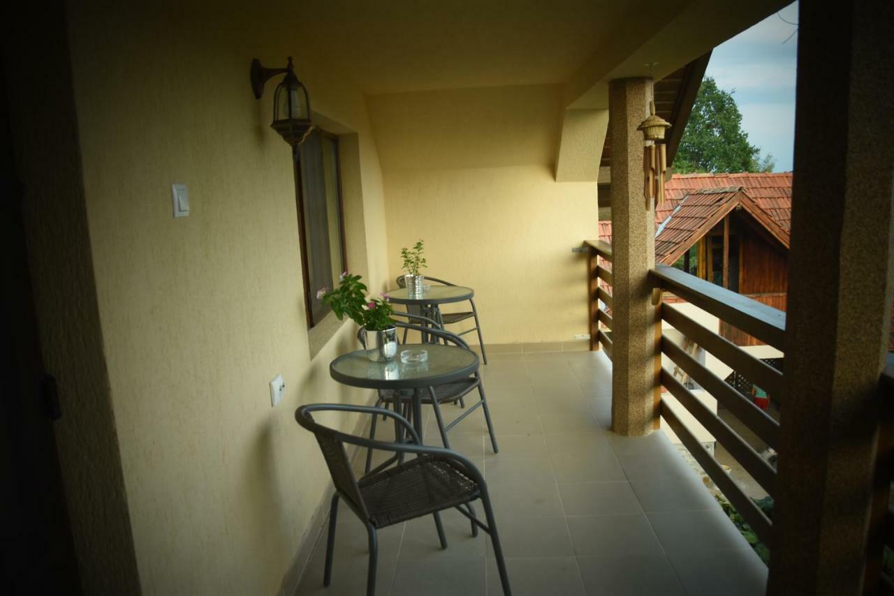 Casa Smeilor Horezu Εξωτερικό φωτογραφία