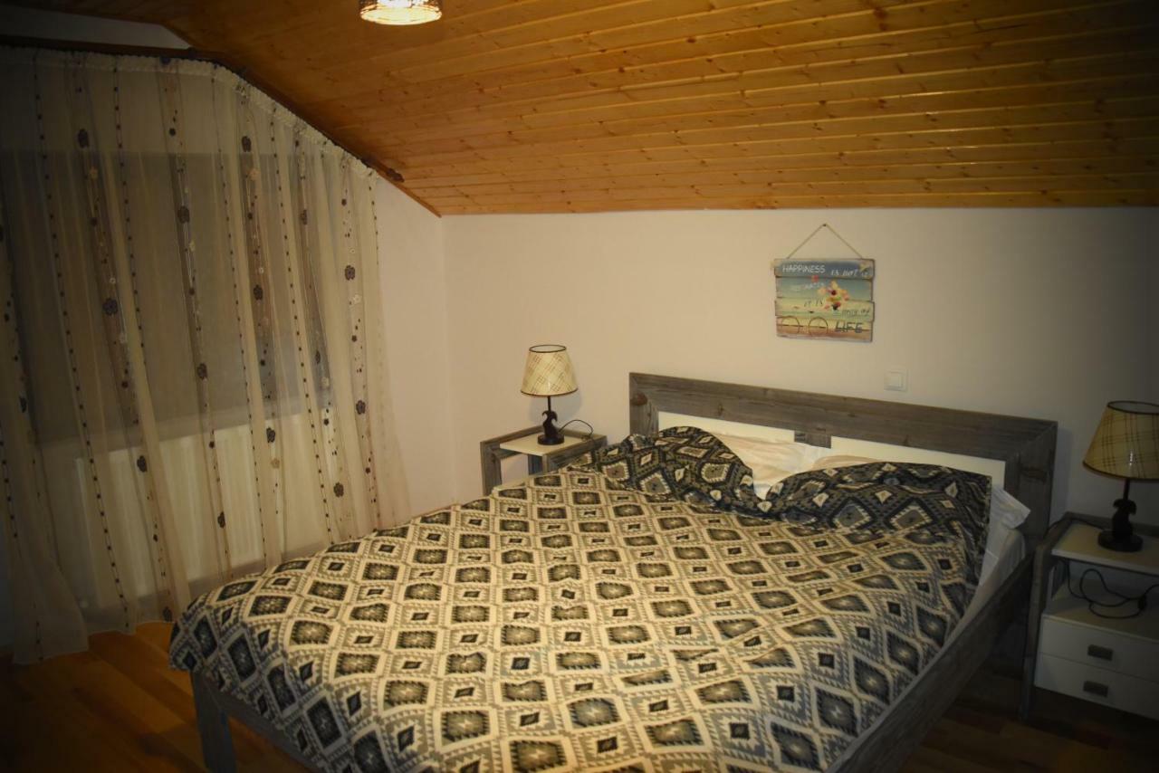 Casa Smeilor Horezu Εξωτερικό φωτογραφία